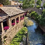 House Maya